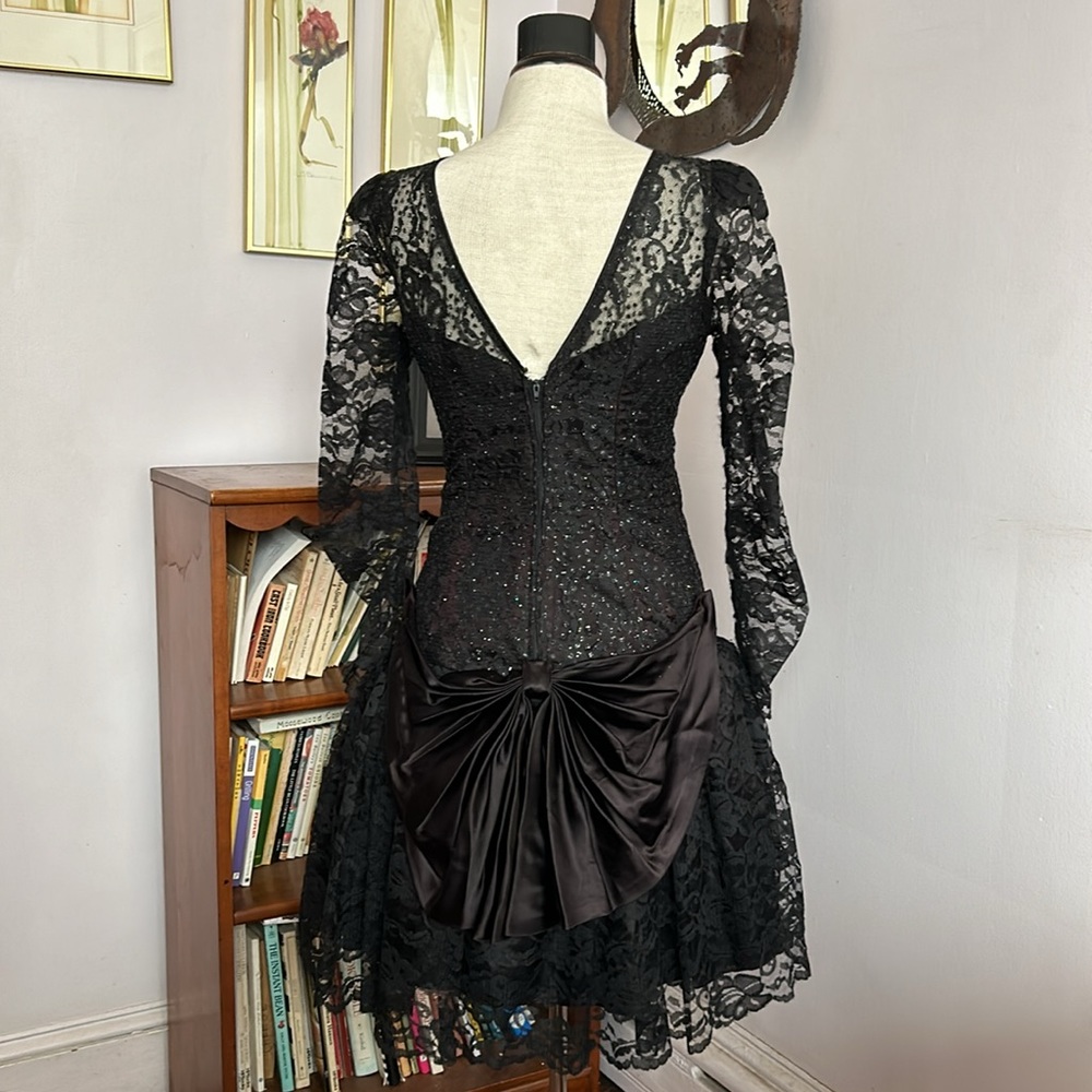 Vintage Black Sequin & Lace Cocktail Dress 4 - Picture 6 of 11